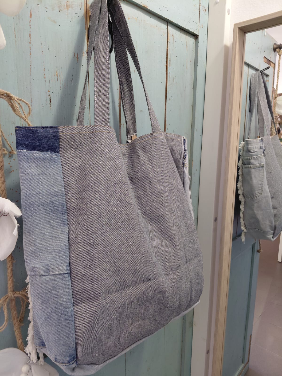 Shopper - Mare Dragonfly