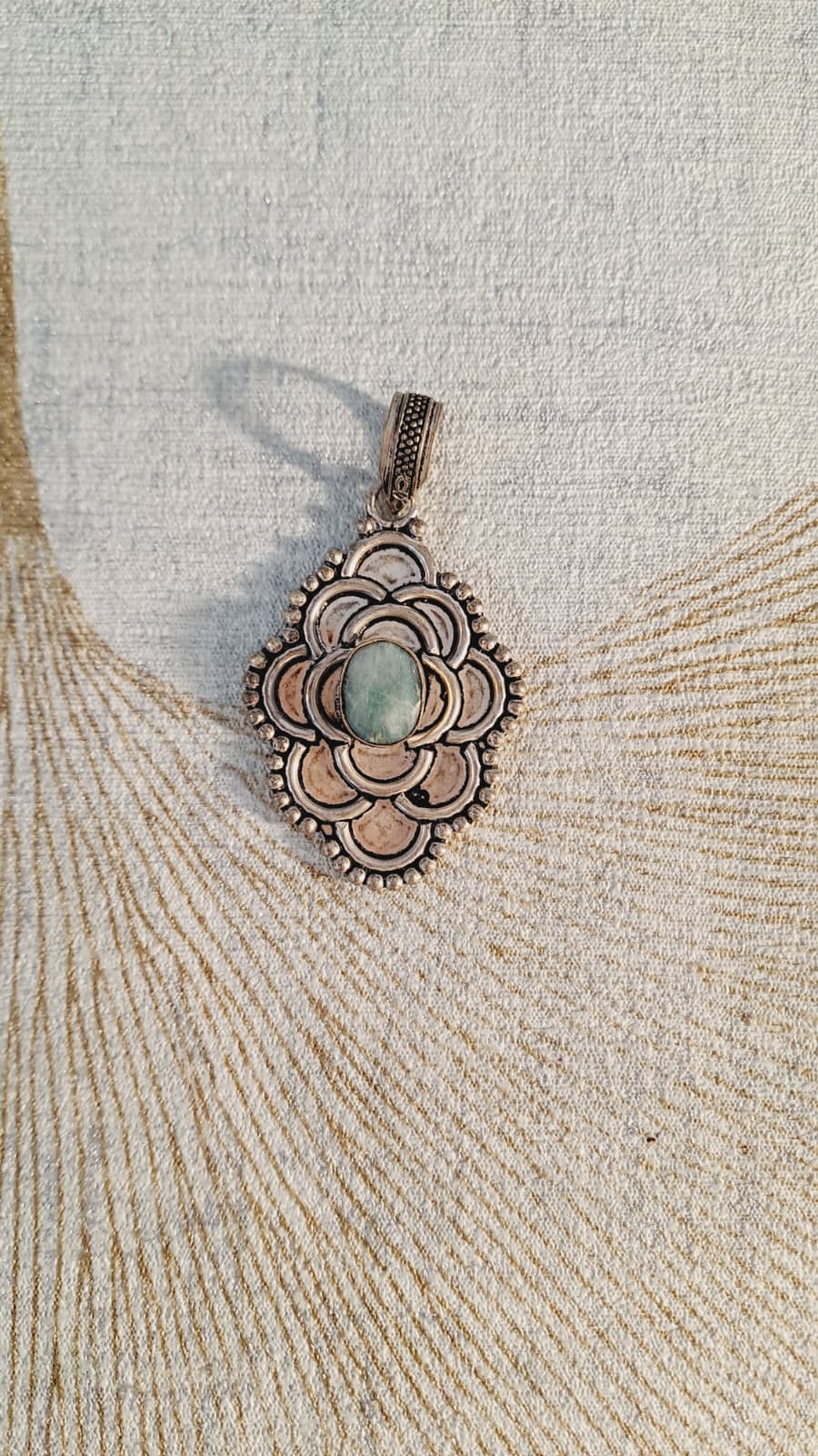 Ciondolo Radice di Smeraldo