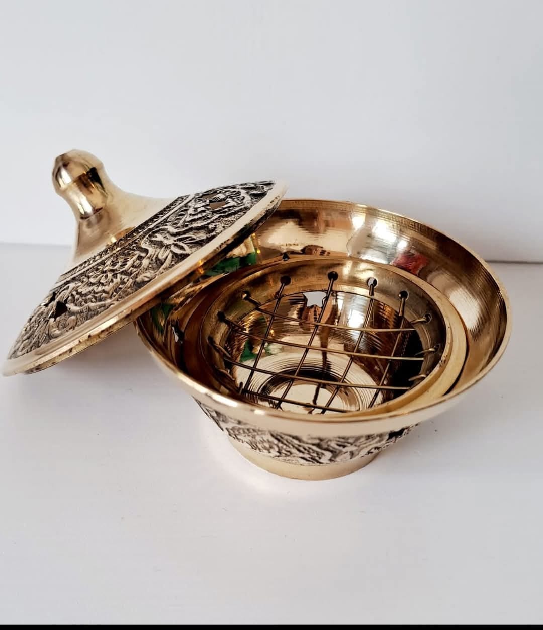 Brucia Incenso ottone con coperchio