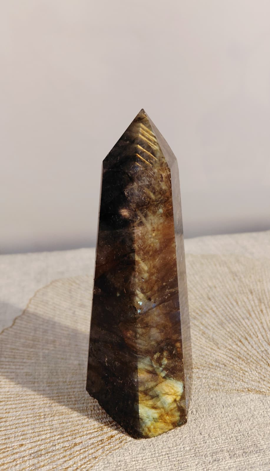 Punta di Labradorite Verde